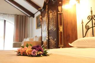 Отель Hunter Prince Castle & Dracula Hotel Турда Стандартный двухместный номер с 1 кроватью-10